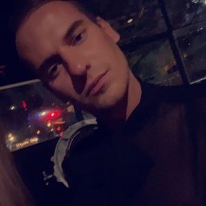 Meet your Posher, Travis